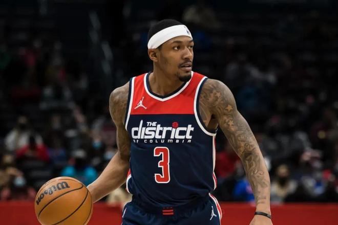 也留足悬念 也留足悬念