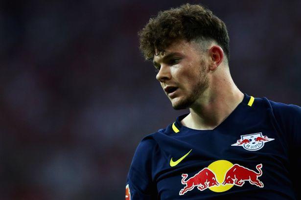 队内讨论却 队内讨论却